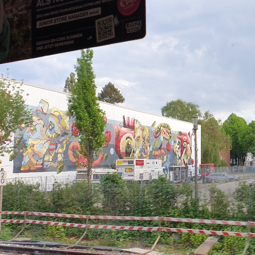 Eine schön mit Graffiti versehene Wand